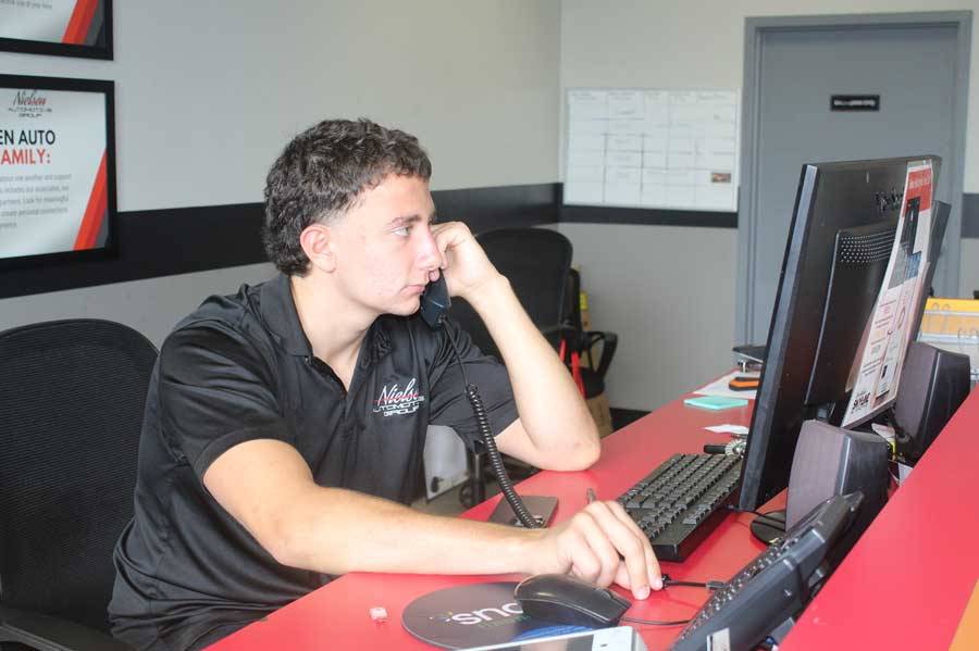 1211799865 evblka 2560x1704 2048x1363